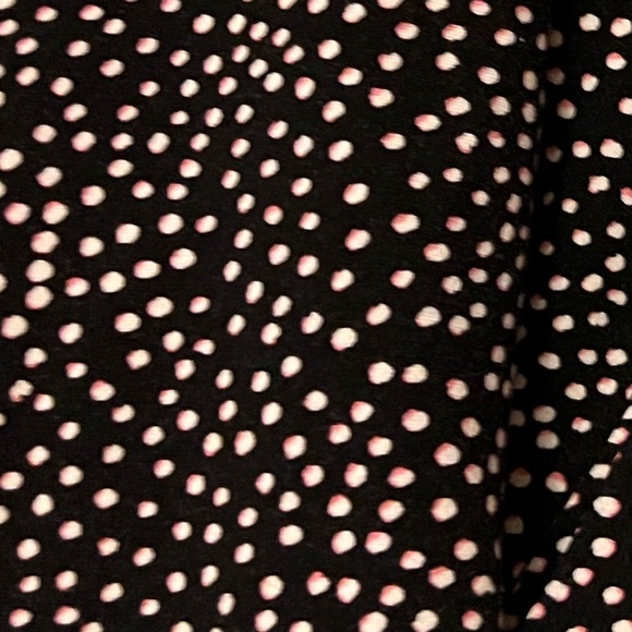 Black & White Polka Dot Rayon Top w/Back Ties, Pink Accent Shading on Dots - Picture 6 of 12